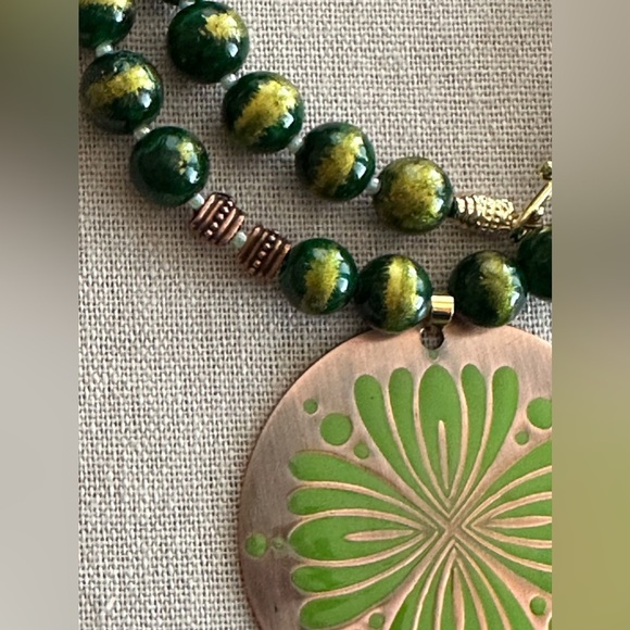 22 inch Mixed Bead Necklace NWOT - Picture 2 of 11